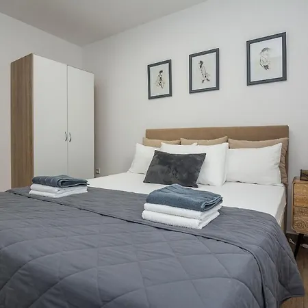Kosic Apartment Vir