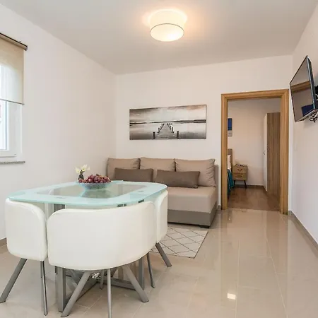 Kosic Apartment