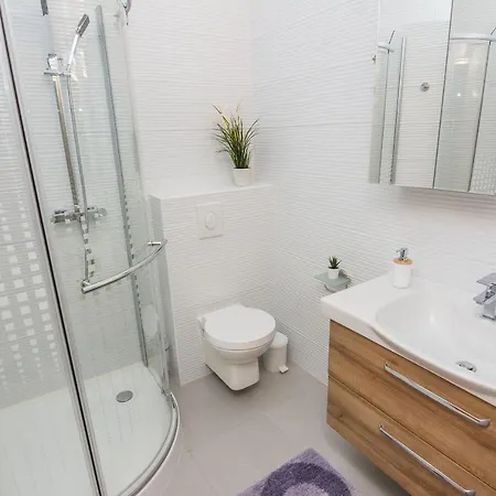 Kosic Apartment Vir