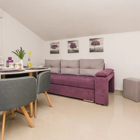 Kosic Apartment *